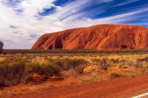 Uluru, la gran roca roja del centro de Australia