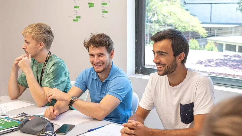 Clase de inglés en Inforum