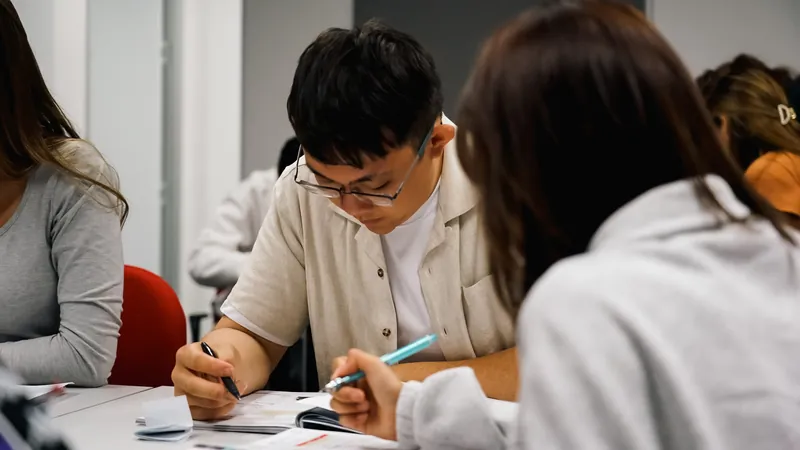 Estudiantes en una clase de Lexis Perth