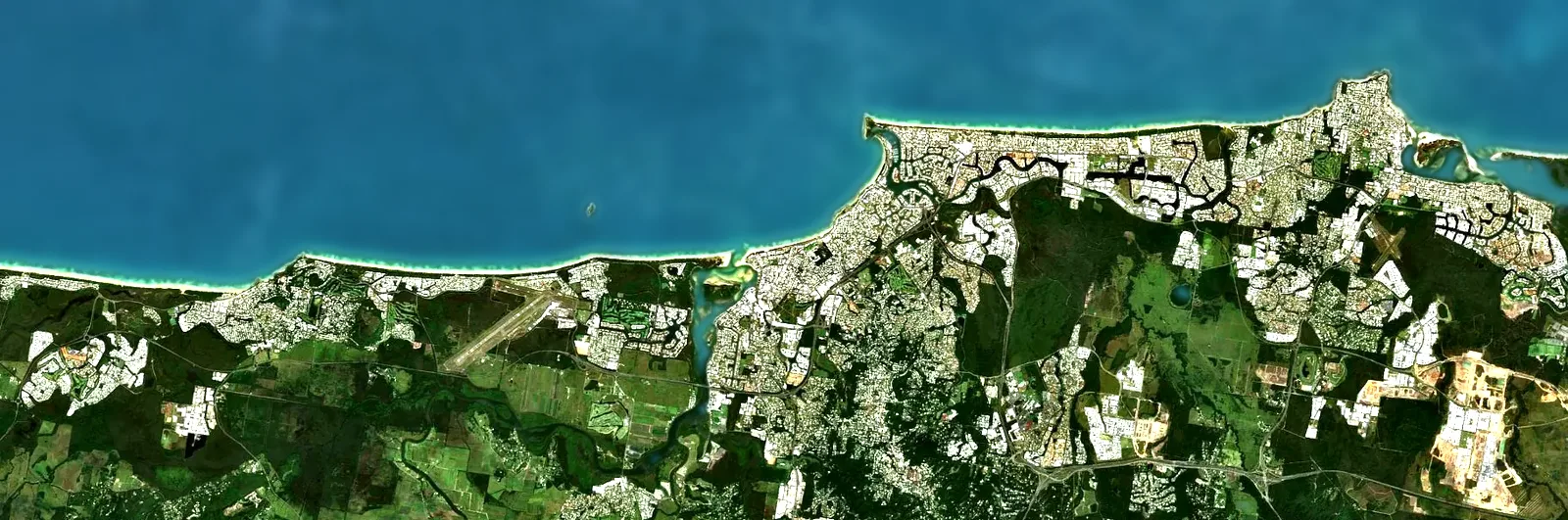 Vista de satélite de la Sunshine Coast, de Peregian a Caloundra