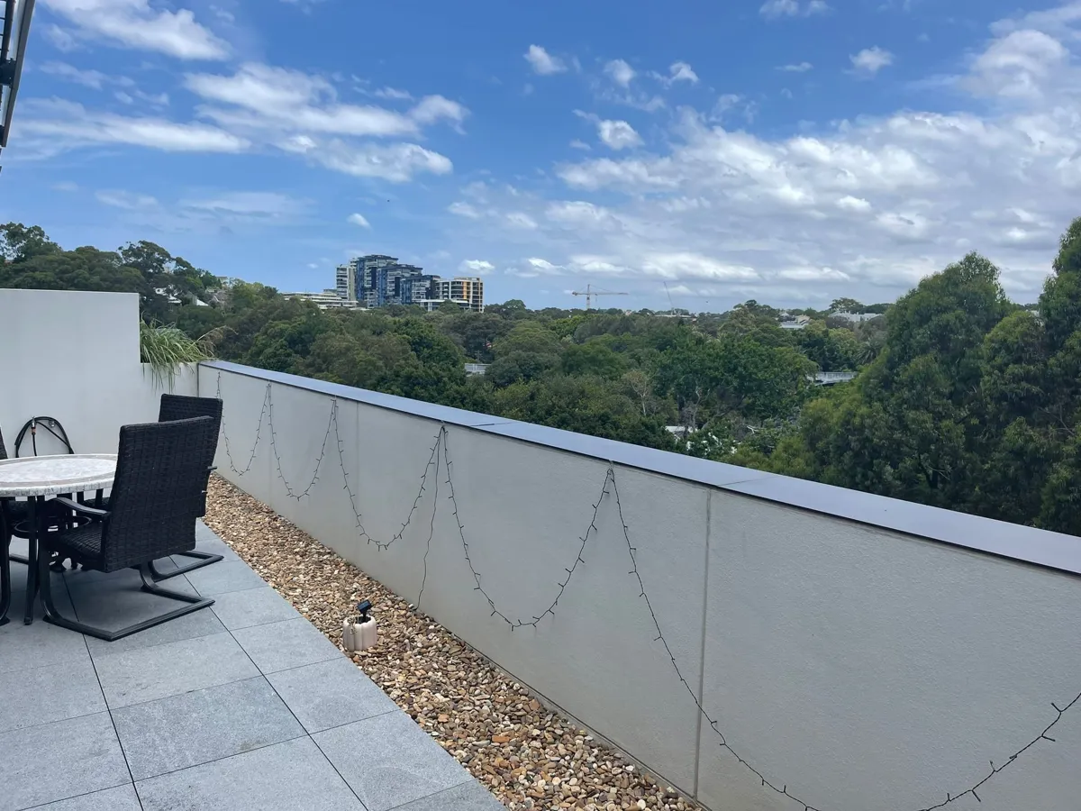 Terraza de un piso compartido con vistas a los árboles