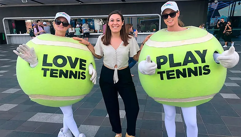 Estudiantes de Salta trabajando en el Open de Australia